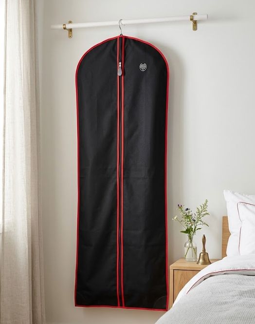 Hovedbilde Bunadspose sort/rød i pustende bomull - Tar vare på bunaden din