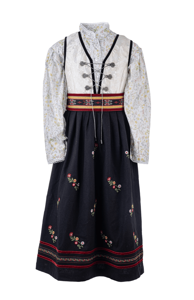 Silja skjorte til festdrakt blomstret